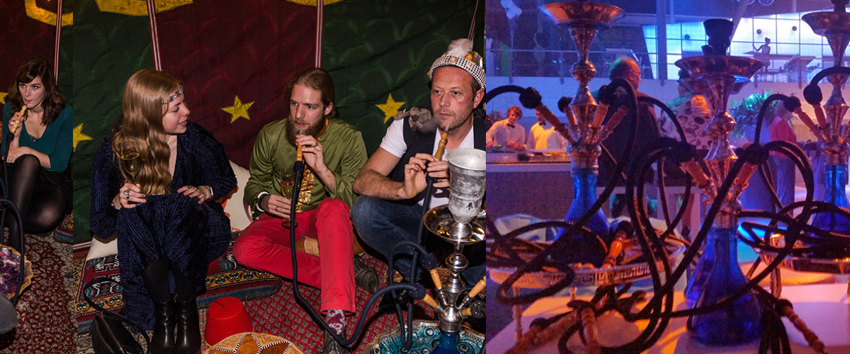 Shisha terras en een semi open tent